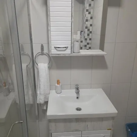 2 Apartament Ni